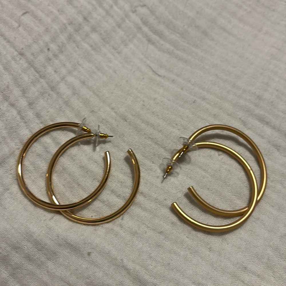 Two sets of gold hoops